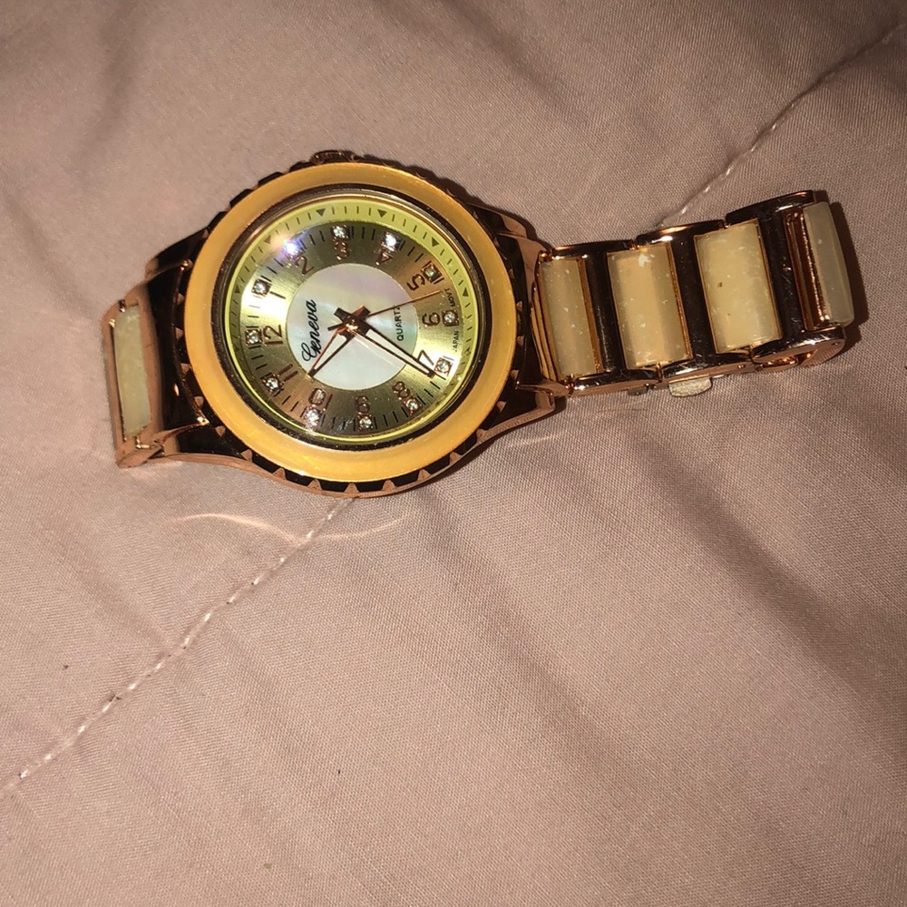 Cute rose gold Watch